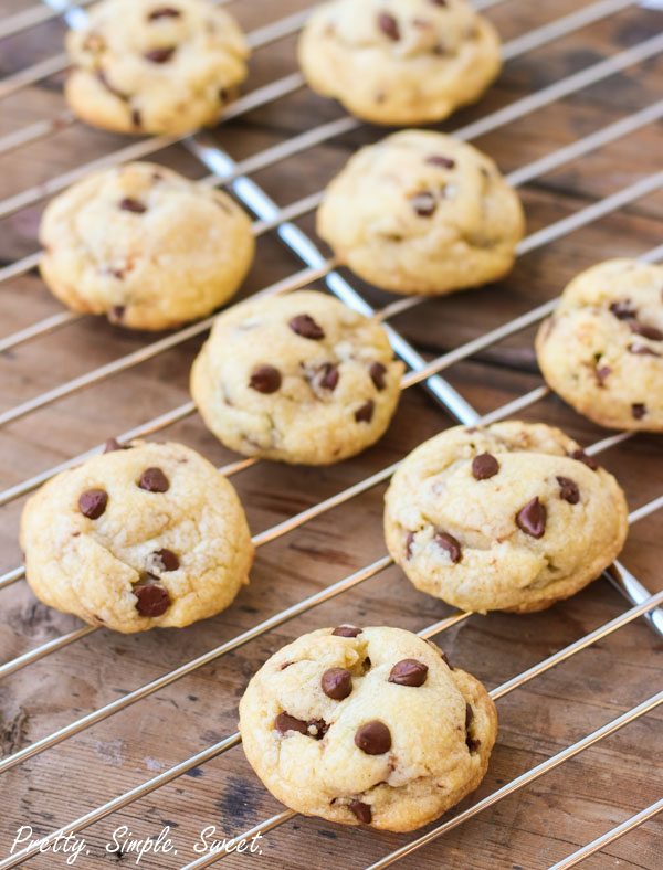 Soft Vanilla Pudding Chocolate Chip Cookies | prettysimplesweet.com