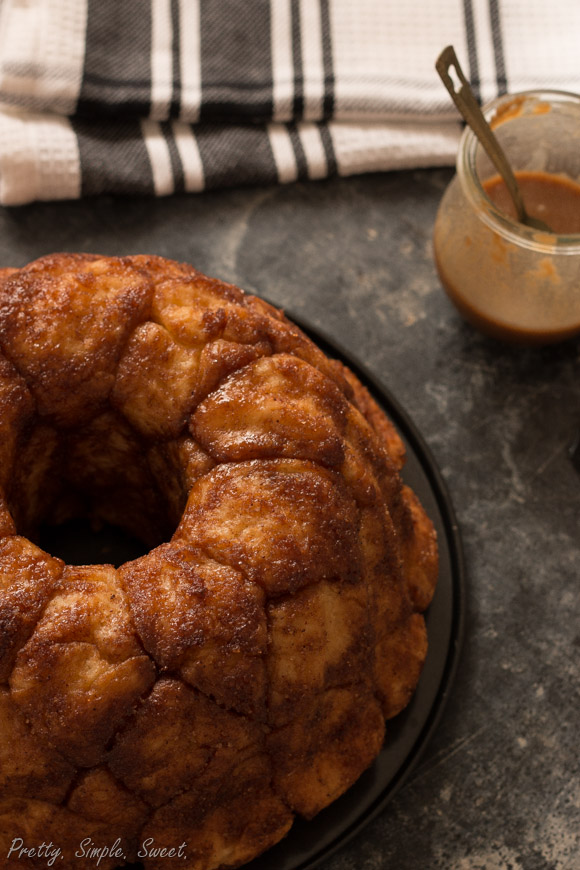 Brown Sugar Cinnamon Monkey Bread ⋆ Real Housemoms