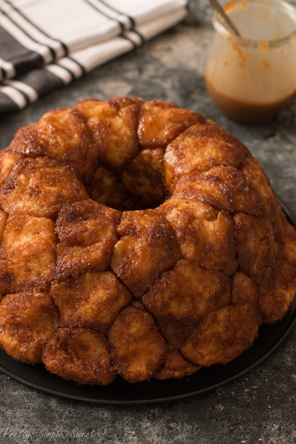 Brown Sugar Cinnamon Monkey Bread ⋆ Real Housemoms