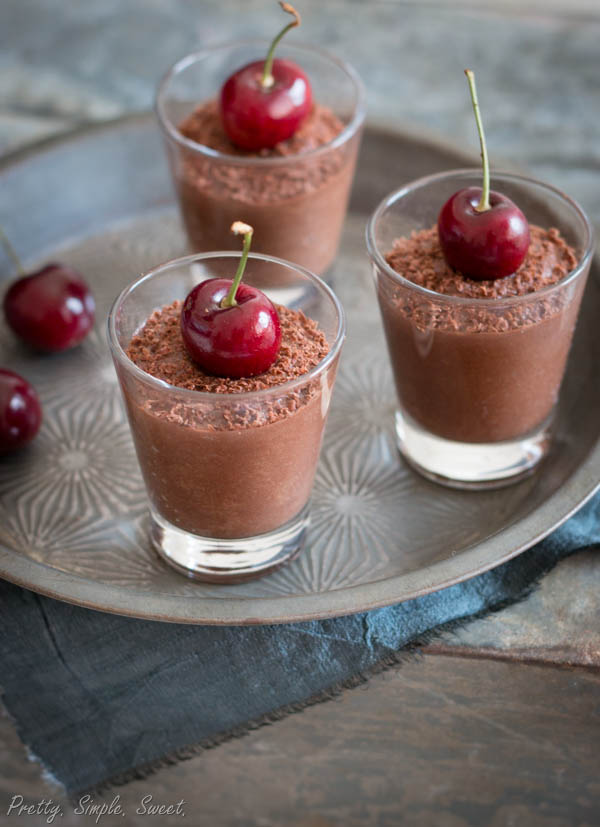 Eggless Easy Chocolate Mousse - Sugar Salt Magic