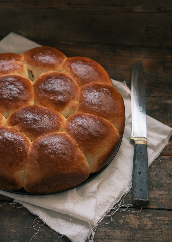 Soft and Fluffy Dinner Rolls | prettysimplesweet.com