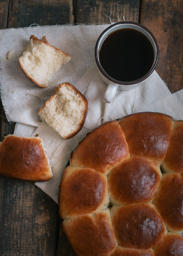 Soft and Fluffy Dinner Rolls | prettysimplesweet.com