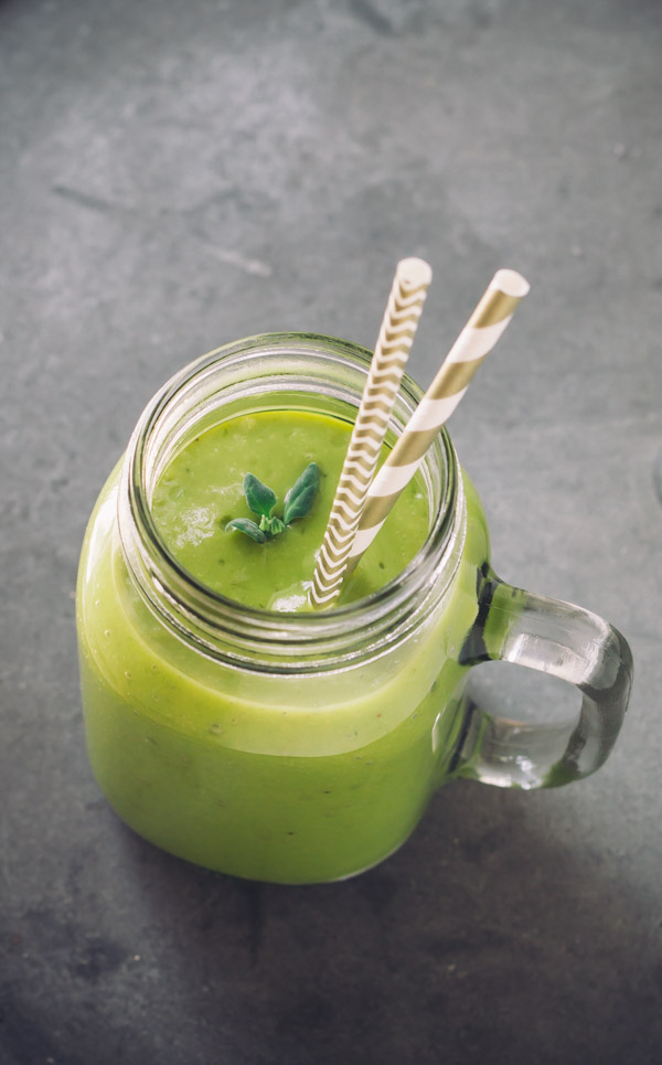 Delicious Tropical Green Smoothie | prettysimplesweet.com