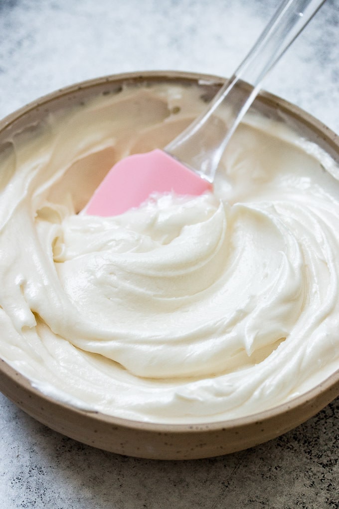 Make homemade cream cheese icing