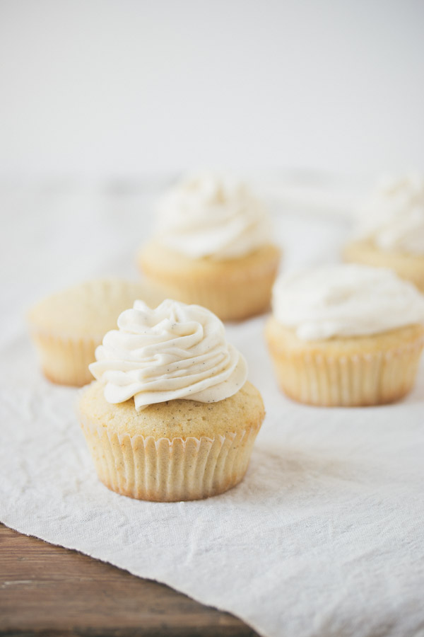 Classic Vanilla Mini Cupcakes