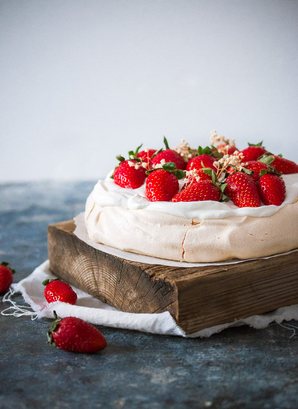 Strawberry Fool Pavlova Cake - Rock Recipes