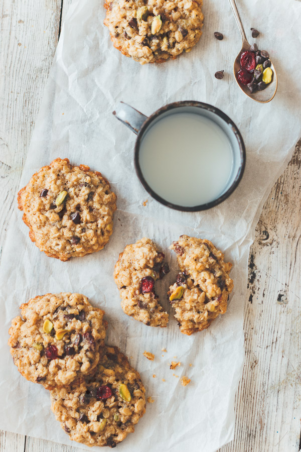 Chewy Oatmeal Cookies Recipe | Pretty. Simple. Sweet.