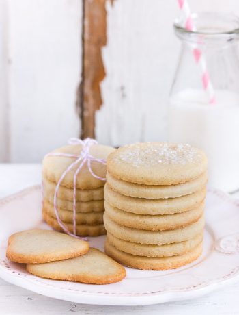 Ultimate cut-out sugar cookies that taste so good! | prettysimplesweet.com