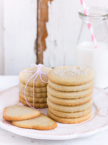 Ultimate cut-out sugar cookies that taste so good! | prettysimplesweet.com