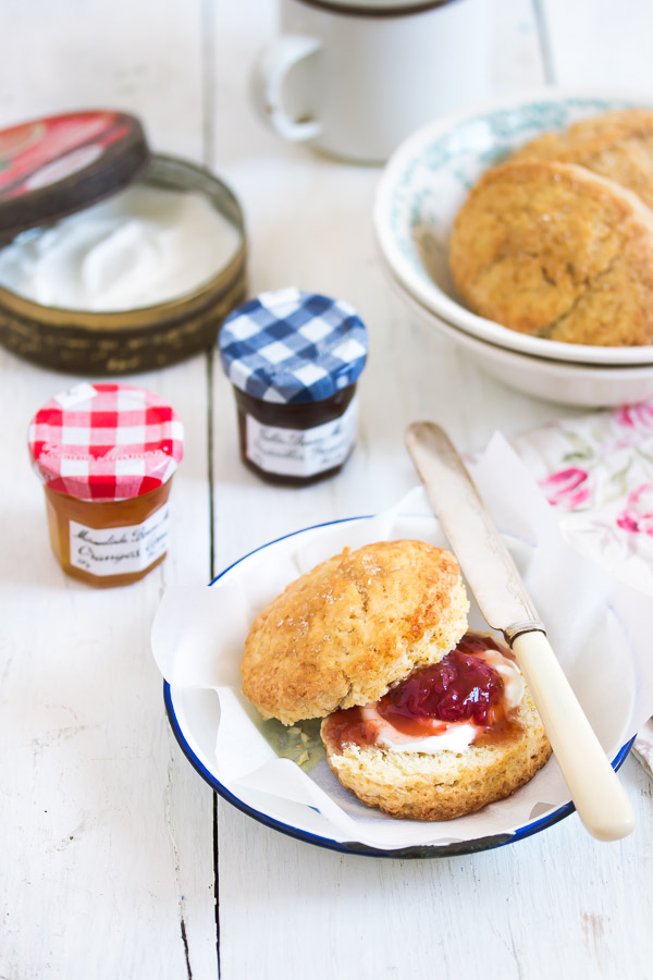 Cream Scones - Pretty. Simple. Sweet.