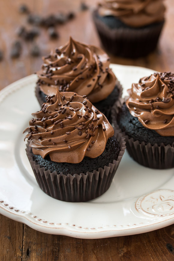 The Ultimate Chocolate Cupcakes | Pretty. Simple. Sweet.