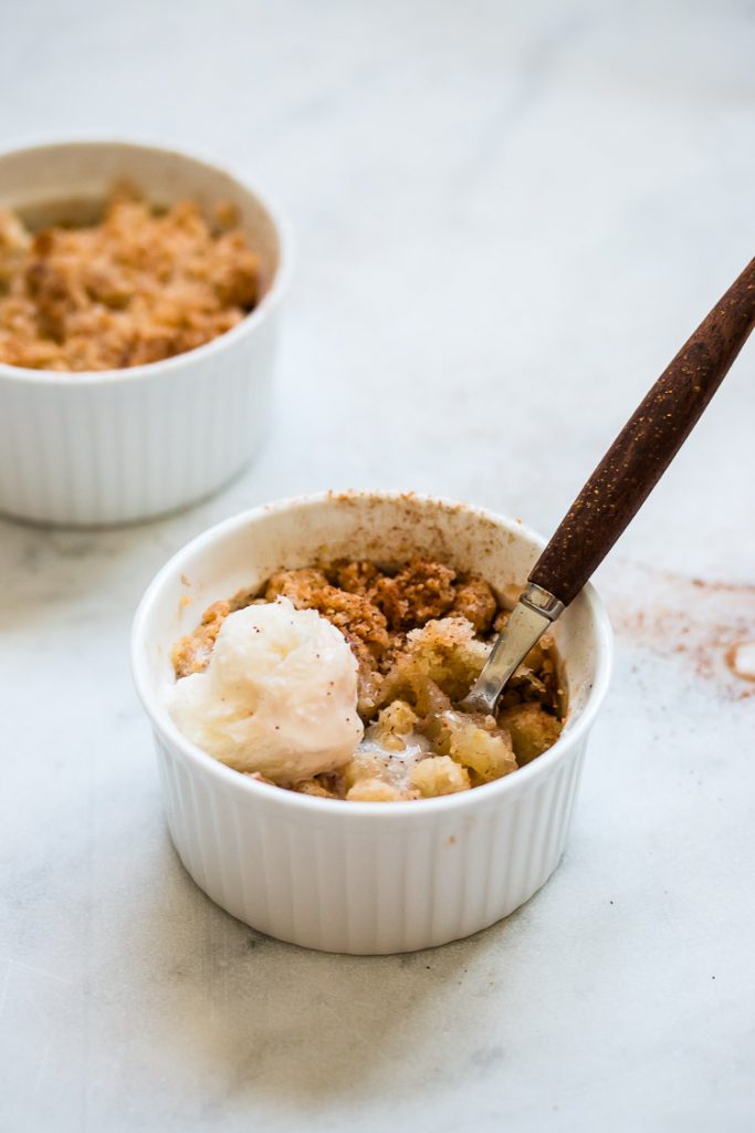 5-Ingredient Individual Apple Crumble