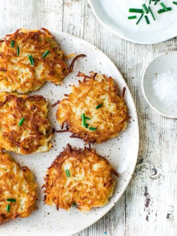 Crispy potato latkes delicious as an everyday appetizer. are the Hanukkah star but they're Here are all the tips on how to make them perfect!