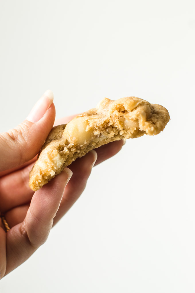 White Chocolate Chip Macadamia Nut Cookies