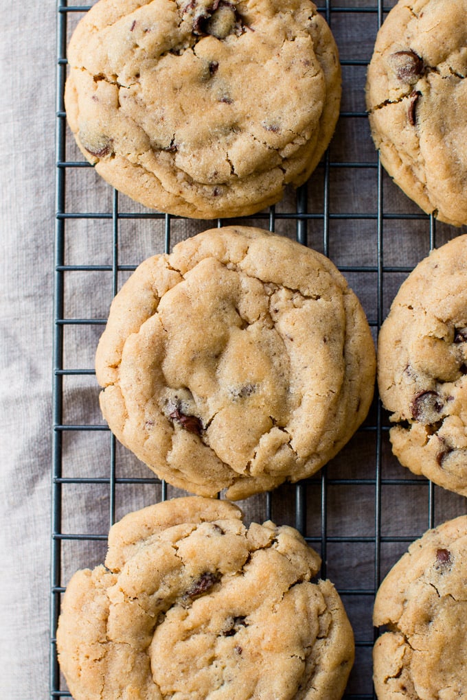 easy-peanut-butter-chocolate-chip-cookies-