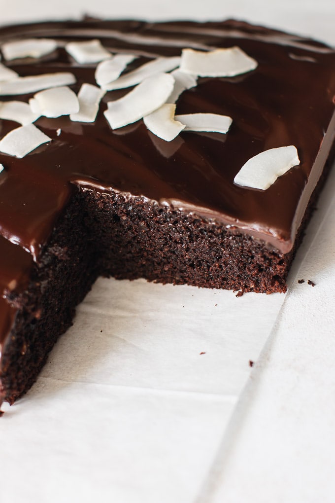 Paleo Chocolate Avocado Cake with Coconut Flour | Food Faith Fitness