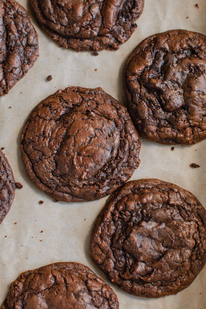 Amazing Fudgy Brownie Cookies - Pretty. Simple. Sweet.