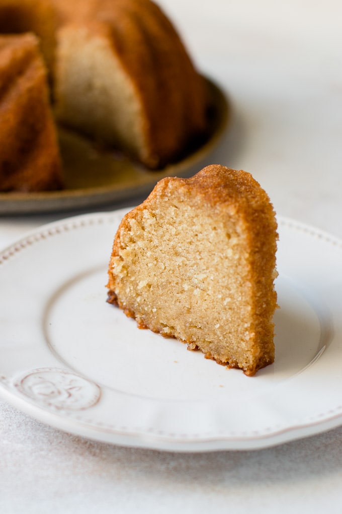 Tranche de gâteau au rhum