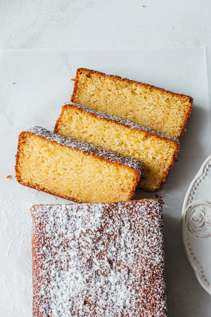 Orange Cake with Fresh Oranges - Mama Loves Food