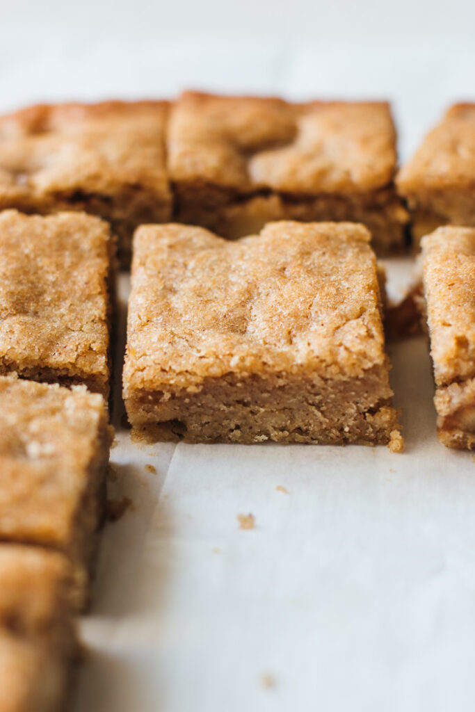 Apple Blondies