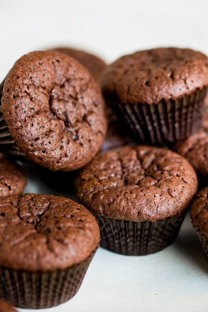 SQUARE CUPCAKE, BROWNIE & MUFFIN PAN