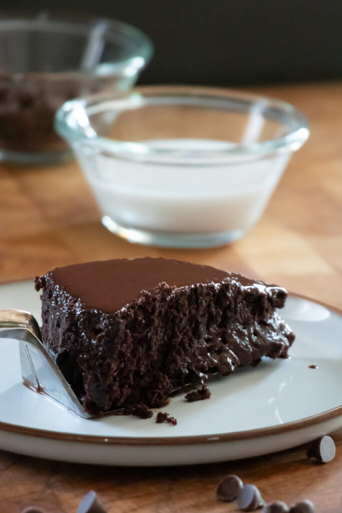 vegan chocolate cake slice