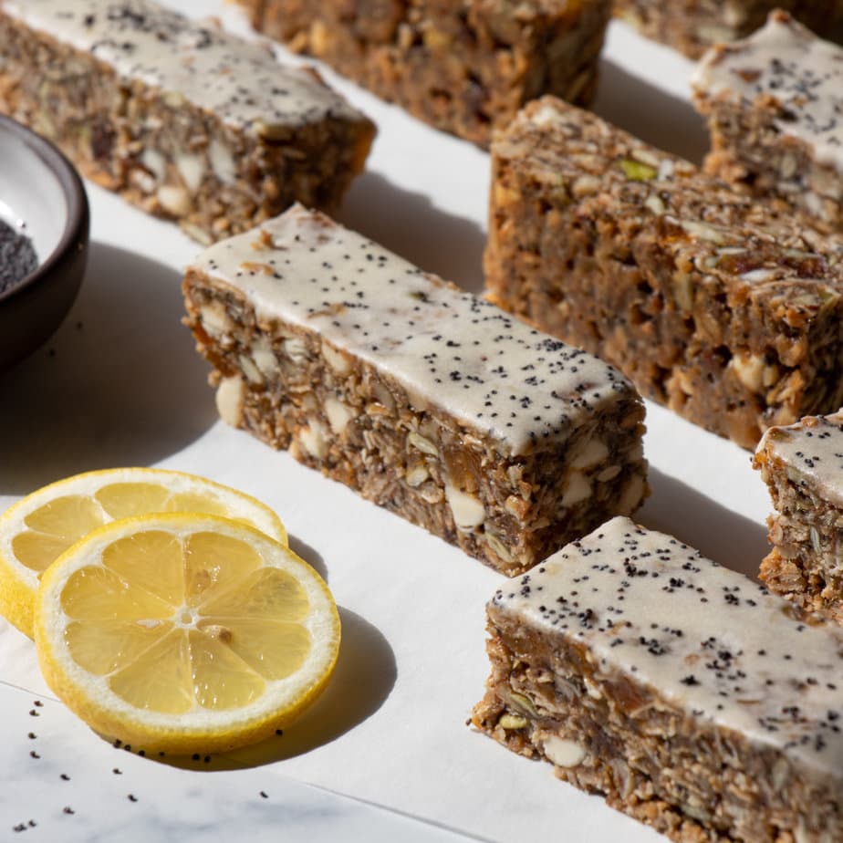 protein granola bars with lemon poppyseed flavor