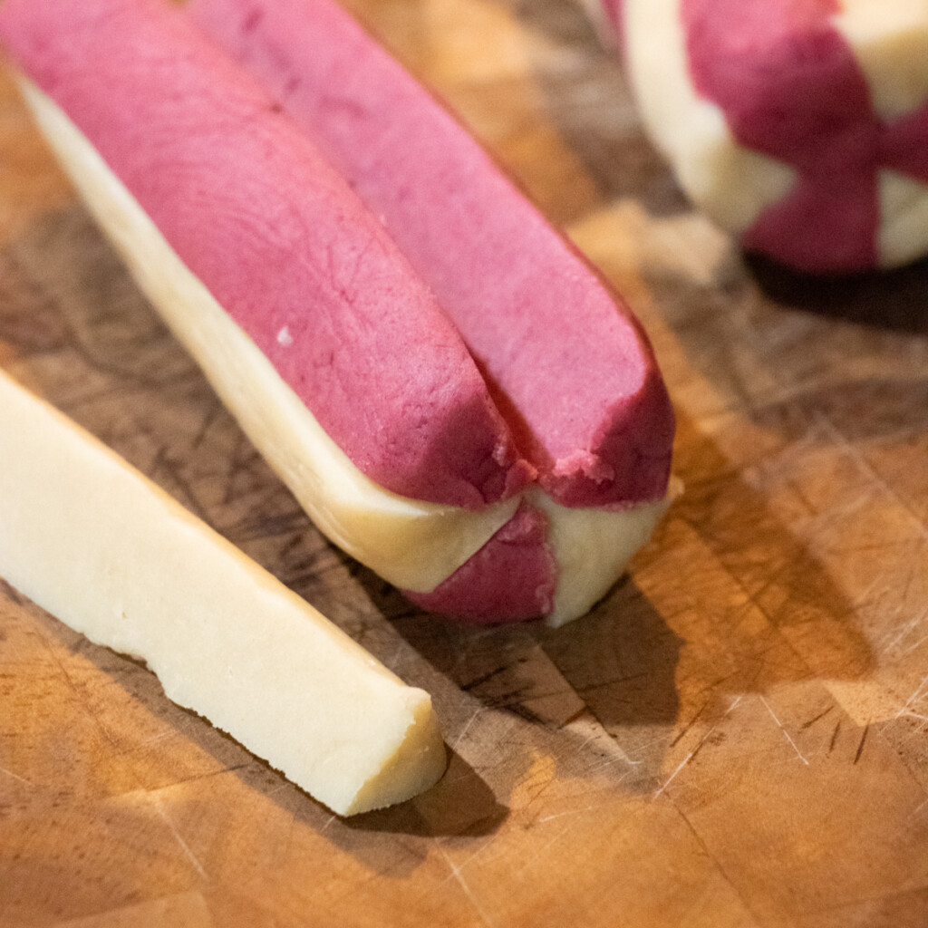 how to make peppermint cookie dough log