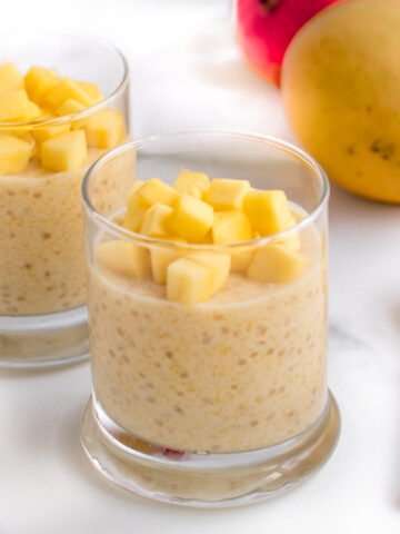 Tapioca pudding made with mangoes and coconut milk, sweetened with honey.